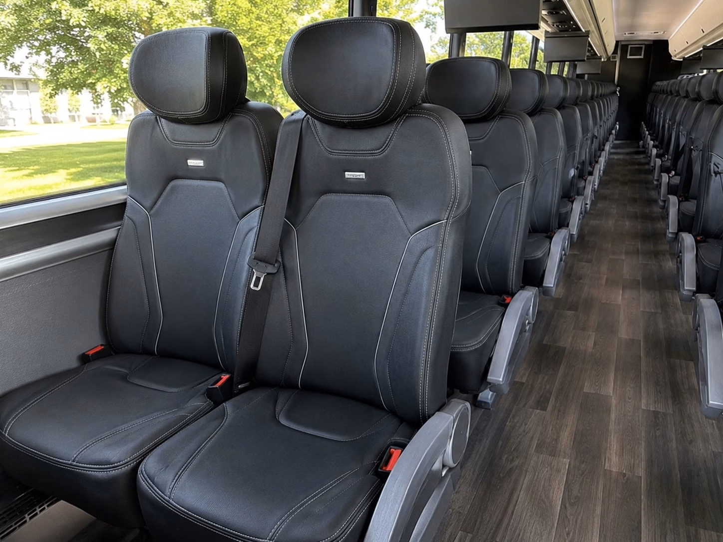 bridal party transportation to minneapolis s most beautiful wedding venues