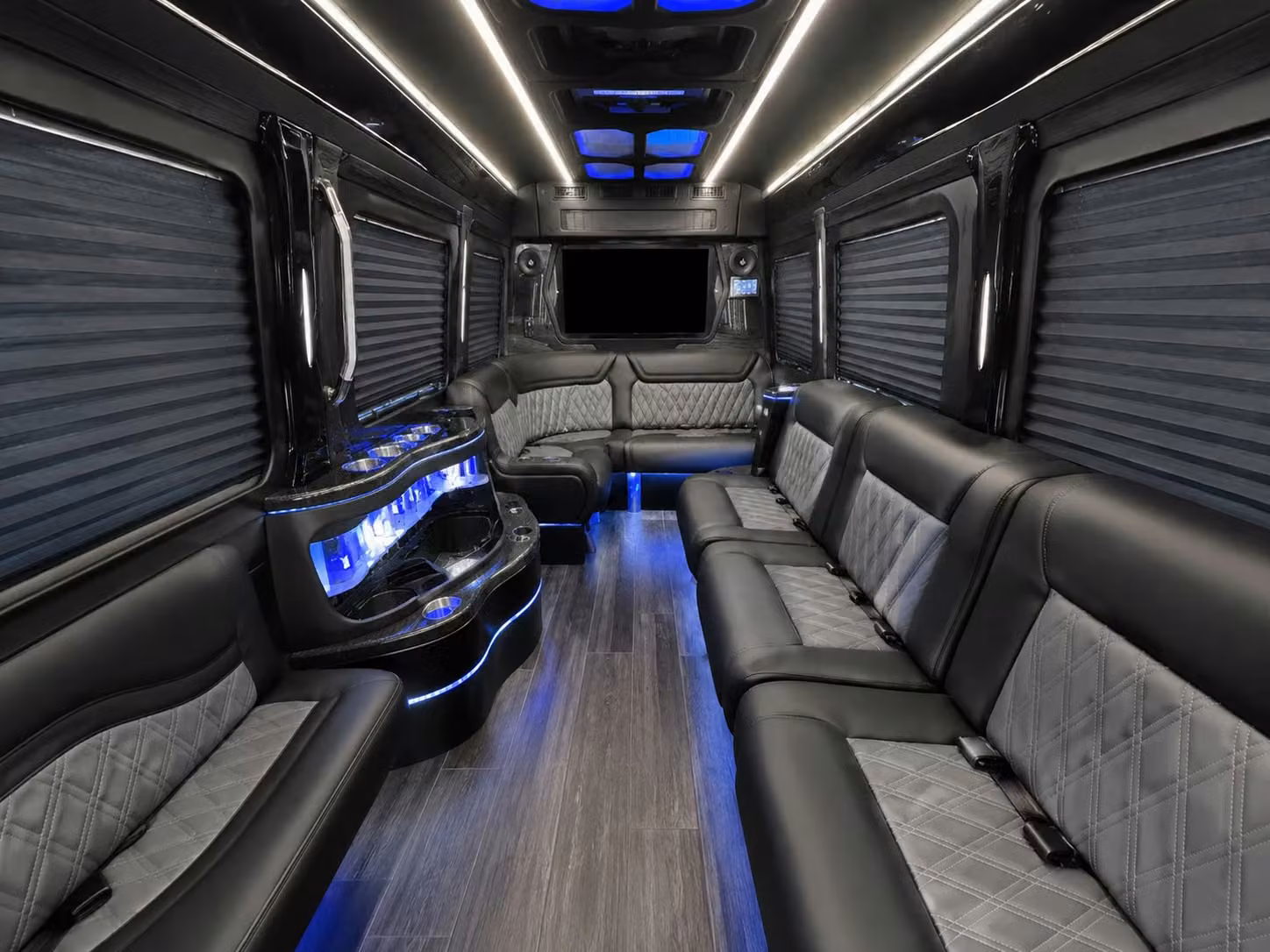 corporate and convention long distance transportation out of minneapolis