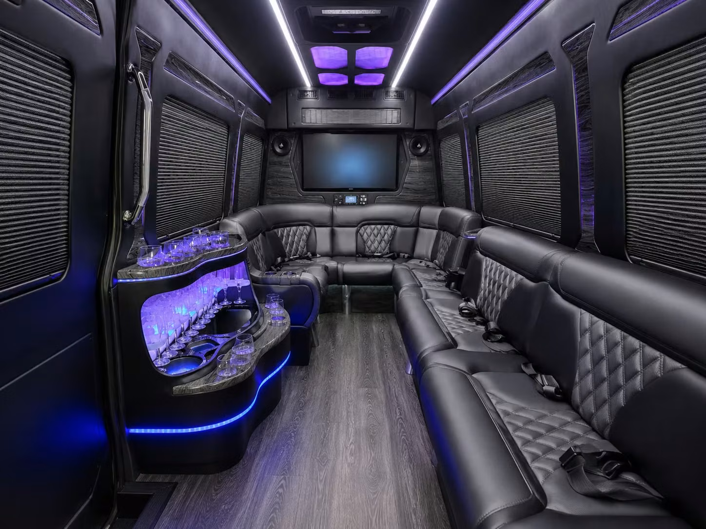 event and ceremonial bus rentals for minneapolis government and military groups