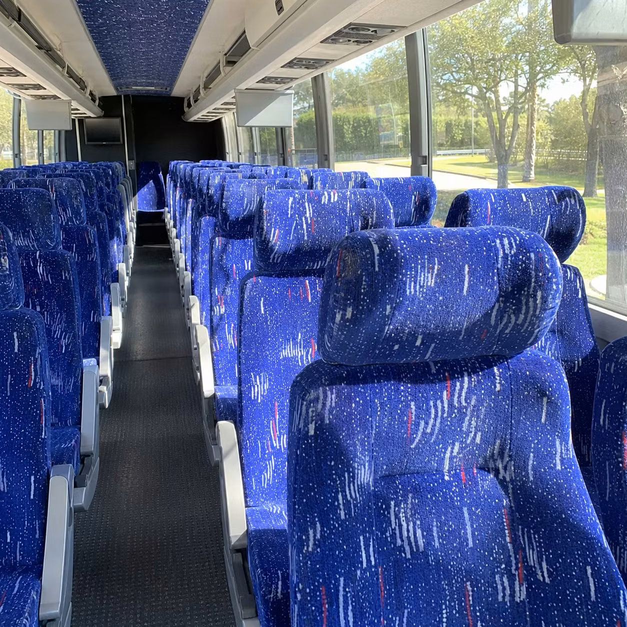 how the distance and duration of your trip affect minneapolis charter bus rates