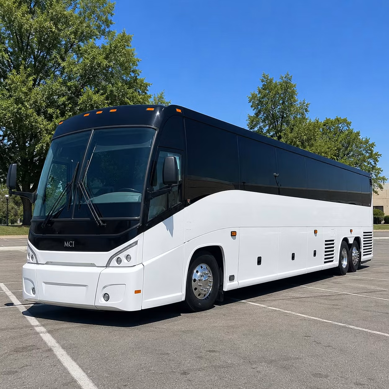 long distance charter bus rentals from minneapolis to chicago and the midwest