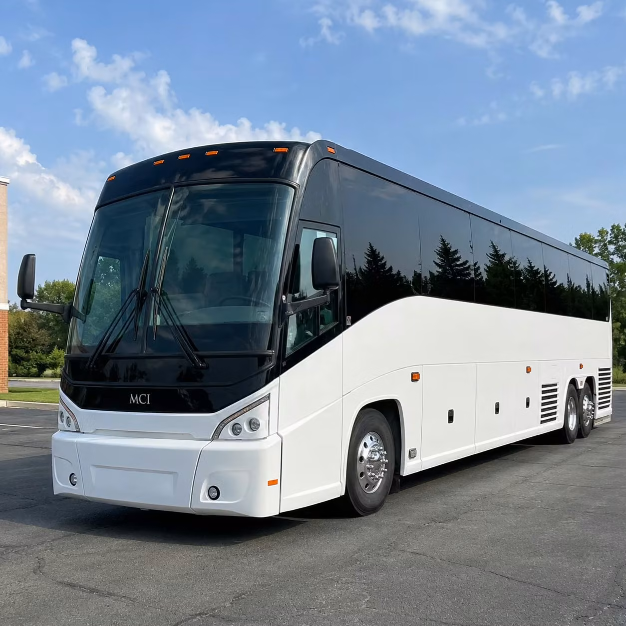 long distance school and university group transportation from minneapolis